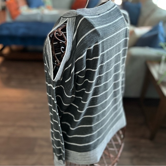LOFT Striped and Split Shoulder Sweater Small - Picture 8 of 12